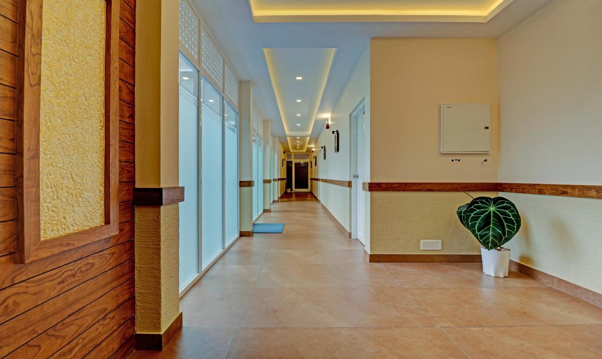 Treebo Golden Terminal, Kochi Airport Hotel Exterior foto