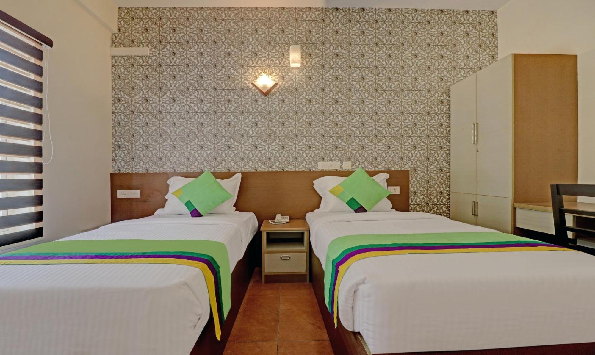 Treebo Golden Terminal, Kochi Airport Hotel Exterior foto