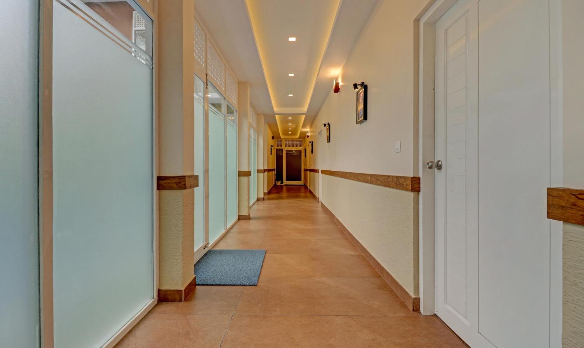 Treebo Golden Terminal, Kochi Airport Hotel Exterior foto